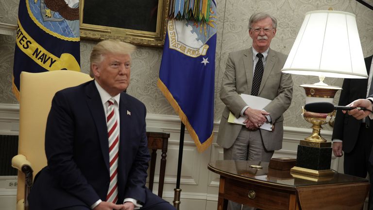 Le président Trump et John Bolton au bureau ovale en août 2019