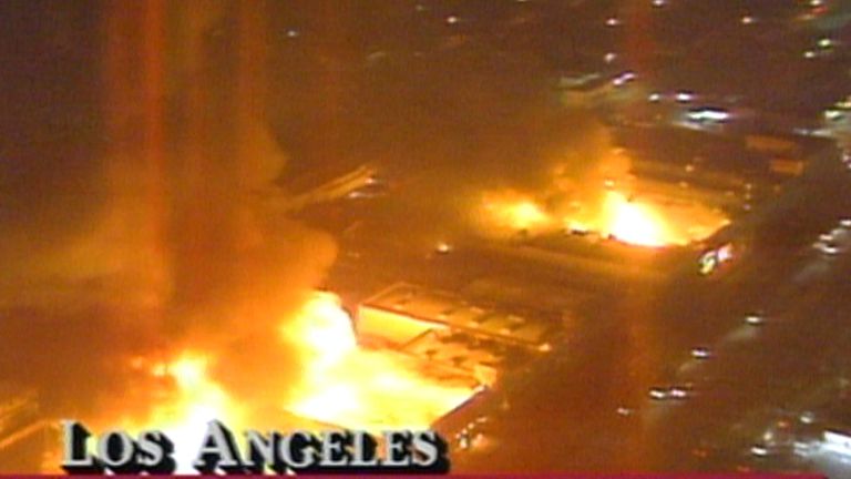 Émeute à Los Angeles en 1992, provoquée par l'arrestation de Rodney King