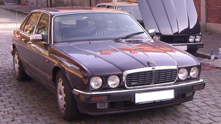 Une voiture Jaguar liée à un suspect allemand faisant l'objet d'une enquête sur la disparition de Madeleine McCann. Pic: rencontré la police