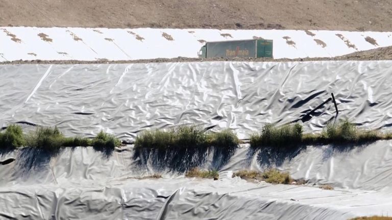 Le Portugal suspend ses importations pour protéger sa propre capacité de mise en décharge. Clifford VT grab