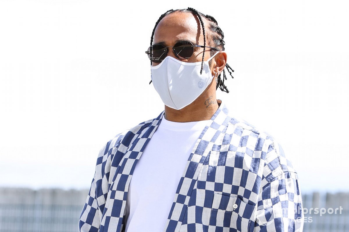 Lewis Hamilton, Mercedes-AMG F1 arrive