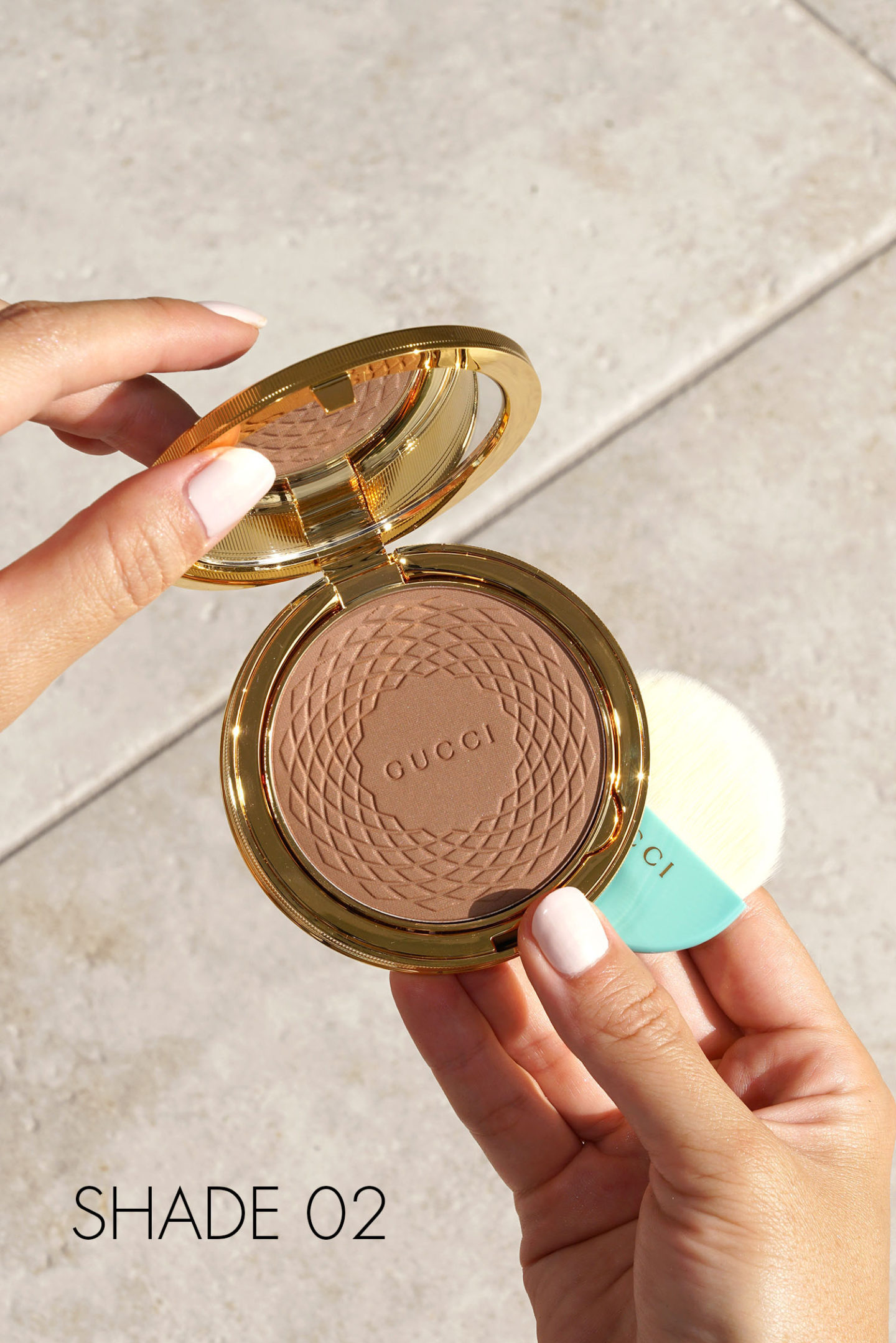 Gucci Eclat Soleil Bronzing Powder Shade 02