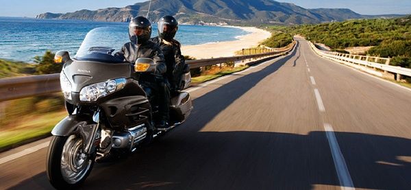 Les avantages d'opter pour un taxi moto pour un transfert à la gare