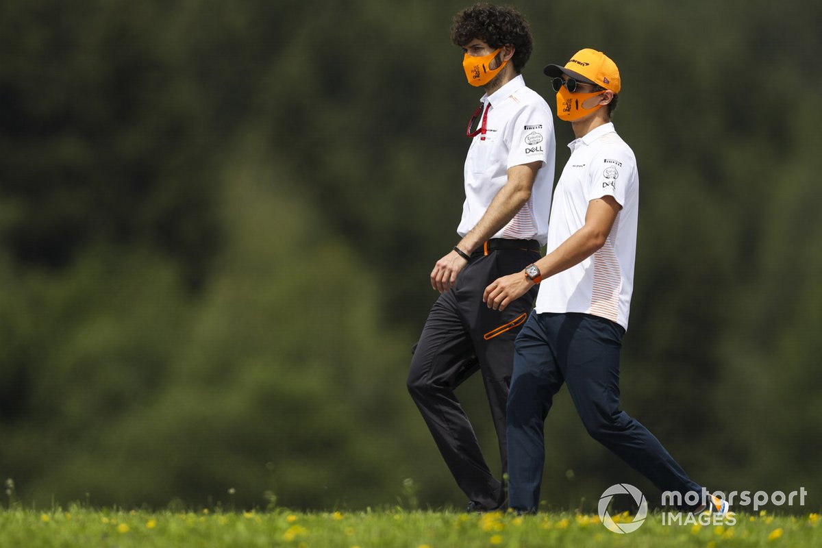 Lando Norris, McLaren parcourt la piste