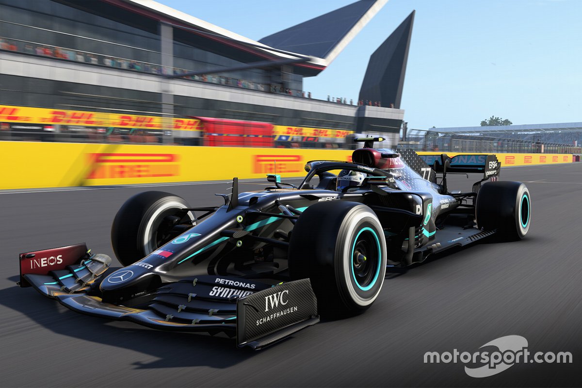 Voiture Mercedes F1 eSports en livrée noire