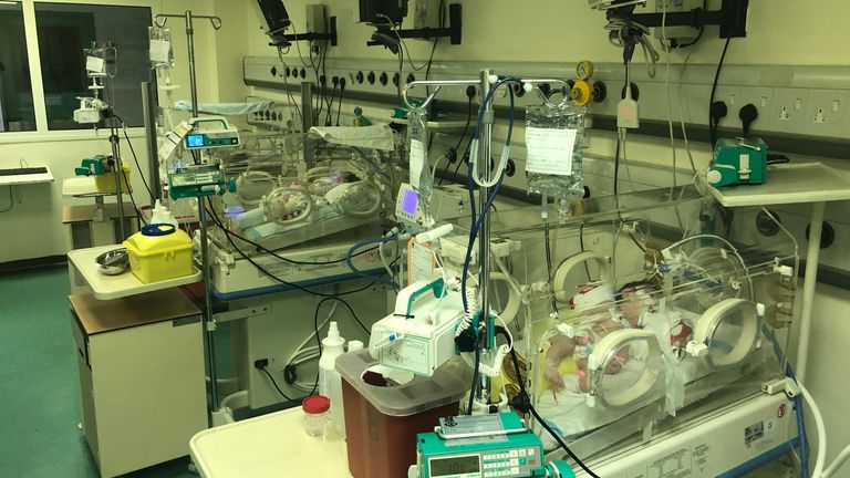 12 enfants utilisent des incubateurs à l'hôpital de Beyrouth