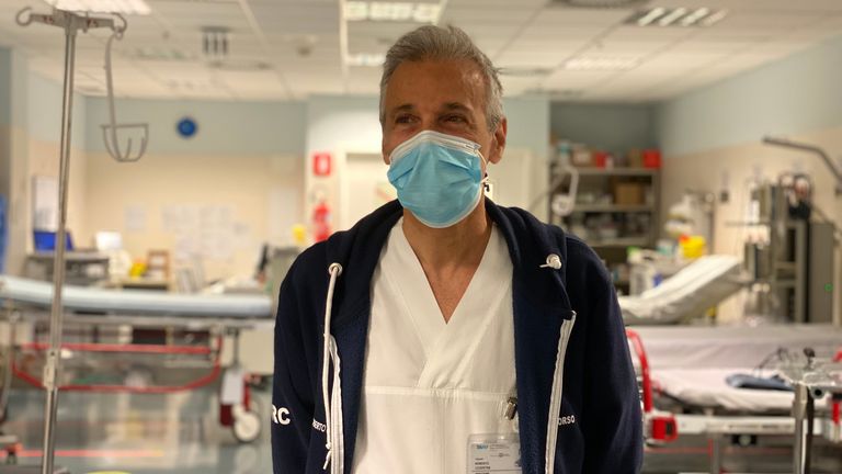 Dr Roberto Cosentini, chef des urgences à l'hôpital Papa Giovanni XXIII de Bergame