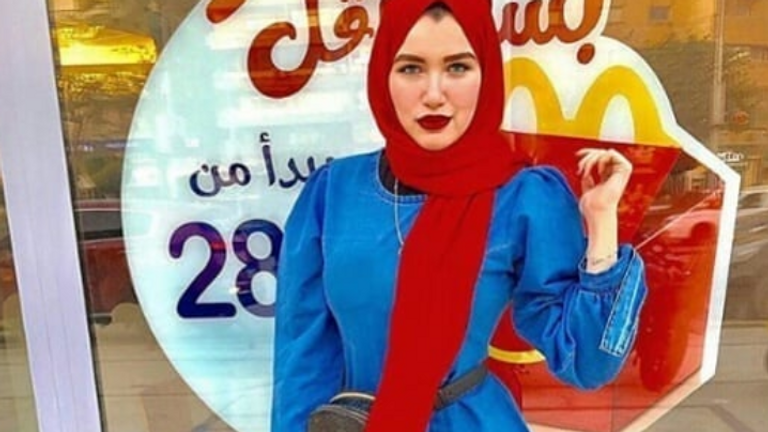 Haneen Hossam est étudiante à l'Université du Caire