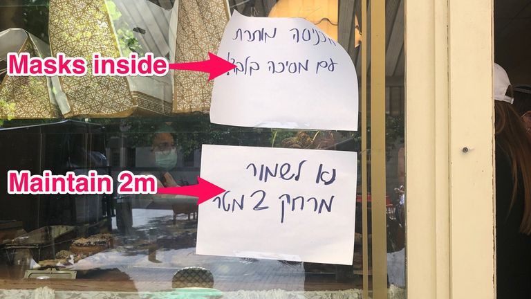 Des restaurants ont ouvert à Jérusalem en utilisant des mesures de distanciation sociale