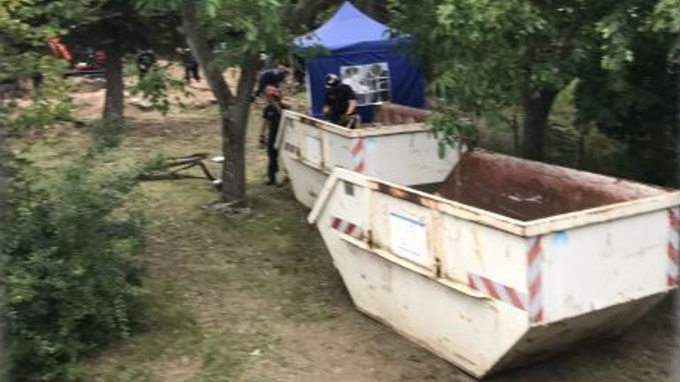 La police fouille le lotissement de Hanovre