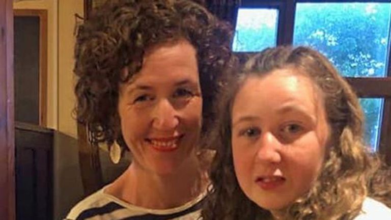 Meabh Quoirin avec sa fille Nora disparue pendant ses vacances en Malaisie