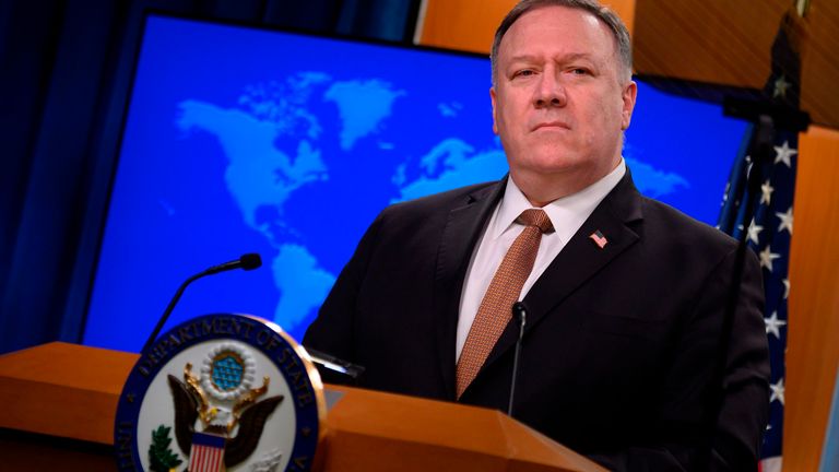 Le secrétaire d'État américain Mike Pompeo s'exprime lors d'une conférence de presse au Département d'État à Washington, DC, le 25 mars 2020. - Les ministres des Affaires étrangères du Groupe des Sept puissances industrielles ont convenu mercredi lors de discussions que la Chine menait une campagne de 