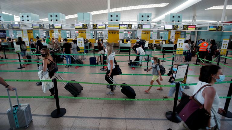 La plupart des compagnies aériennes continuent de voler vers et depuis l'Espagne