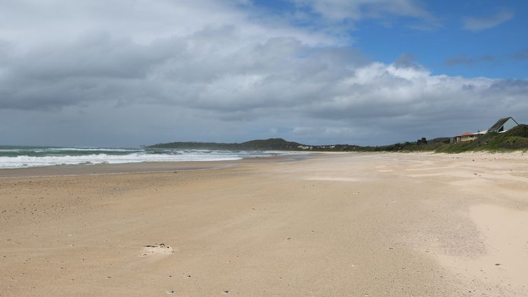 Wooli Beach est une étendue de sable de 3 km entre le Pacifique et la rivière Wooli Wooli.  Photo: Clara Nila