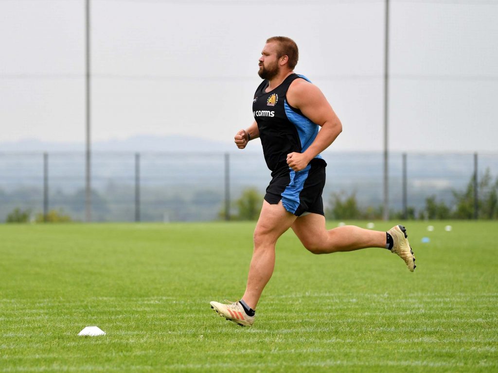 Exeter Chiefs reconduit 30 joueurs à de nouveaux contrats suite à des baisses de salaire en Premiership