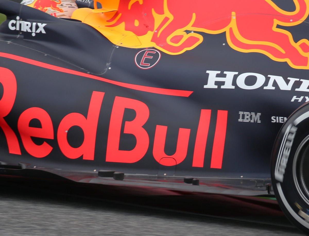 Max Verstappen, Red Bull Racing RB16, plancher