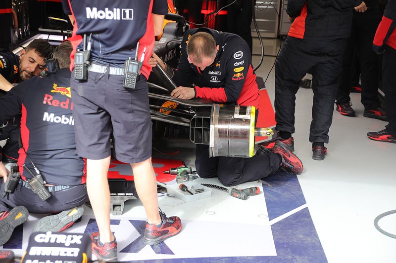 Suspension avant Red Bull Racing RB16