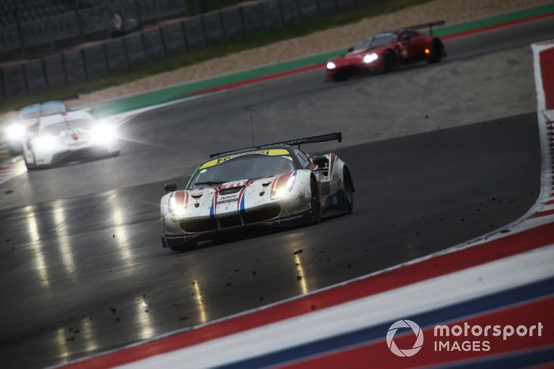 Ferrari 488 GTE # 70 MR Racing: Motoaki Ishikawa, Olivier Beretta, Kei Cozzolino 