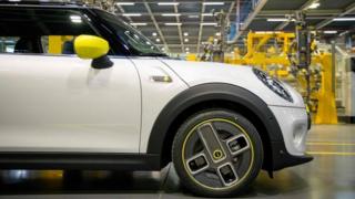 Mini à l'usine de Cowley