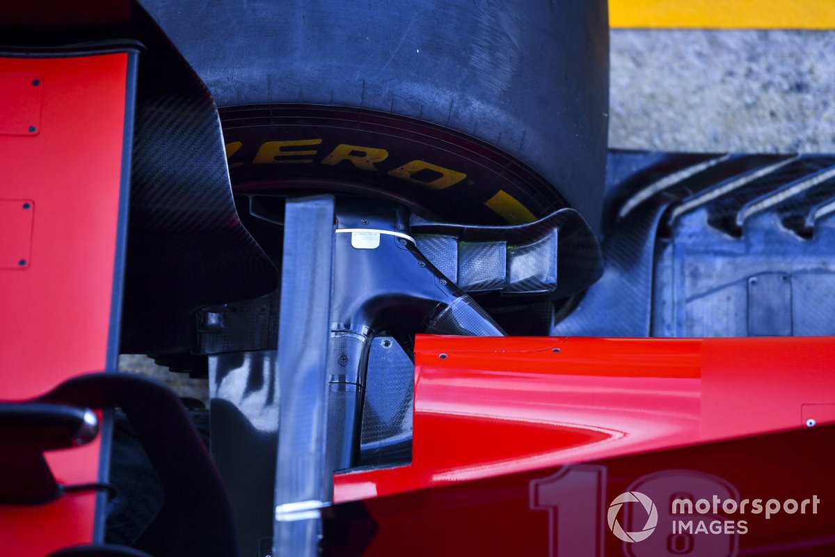 Détail de la suspension arrière Ferrari 
