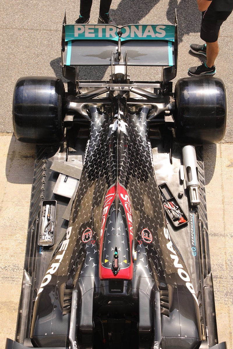 Détail de l'arrière de la Mercedes F1 W11