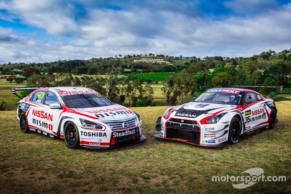 Nissan Altima et Nissan GT-R
