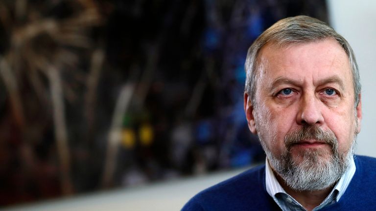 Andrei Sannikov a accusé M. Loukachenko de `` haute trahison ''