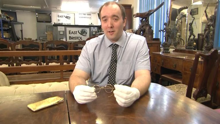 Andrew Stowe est de East Bristol Auctions 