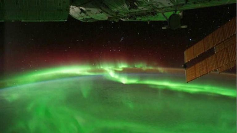 L'aurore de la Station spatiale internationale.  Pic: NASA