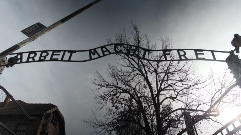1,1 million de personnes sont mortes ou ont été tuées au camp de concentration d'Auschwitz dans le sud de la Pologne pendant la Seconde Guerre mondiale