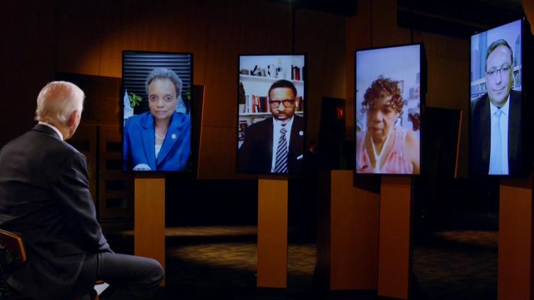 Joe Biden a animé une discussion sur les relations raciales lors de la convention virtuelle.  Pic: DNC