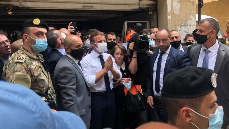 Le président français a été assailli dans les rues de Beyrouth