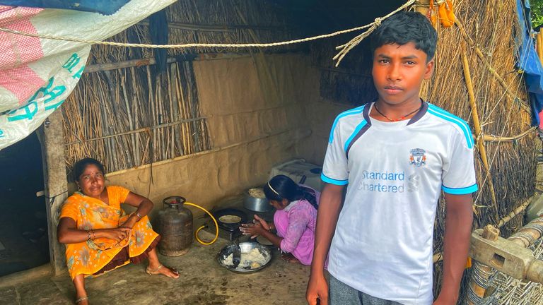 Un élève de l'école gratuite Satyendra Pal Shakya 