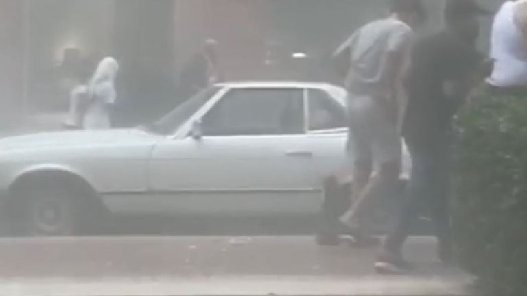 Une puissante explosion secoue des bâtiments à Beyrouth