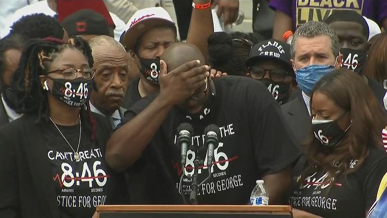 Philonise Floyd s'exprimant à Washington DC