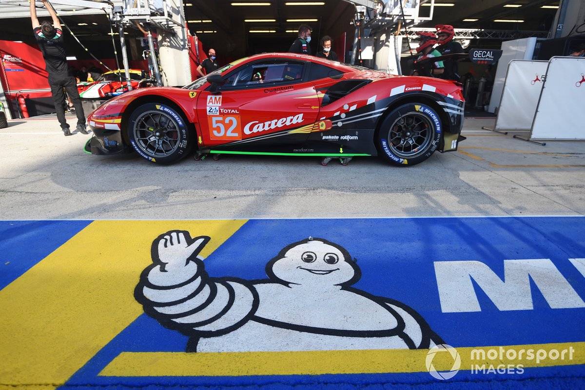 Ferrari 488 GTE Evo AF Corse # 52: Cristoph Ulrich, Steffen Görig, Alexander
