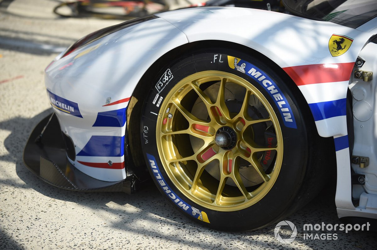 # 63 Weathertech Racing - Ferrari 488 GTE EVO, détail