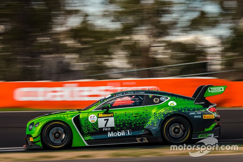 Bentley Team M-Sport Bentley Continental GT3 # 7: Jules Gounon, Maxime Soulet, Jordan Pepper