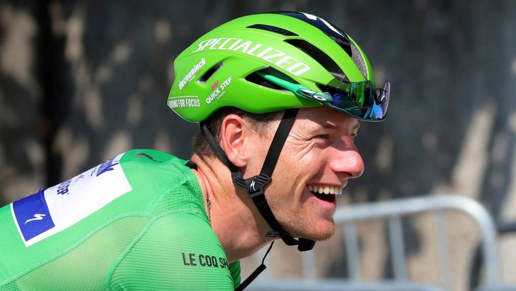 Bennett vise à terminer sa tournée historique avec une victoire