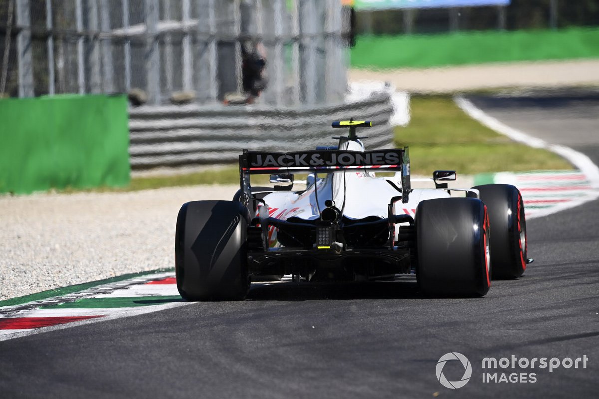 Kevin Magnussen, Haas VF-20