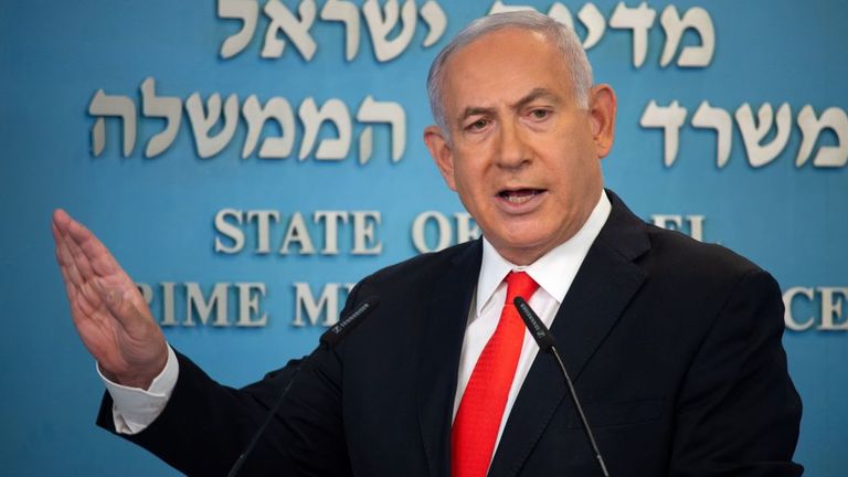 Benjamin Netanyahu a annoncé le verrouillage lors d'une conférence télévisée 