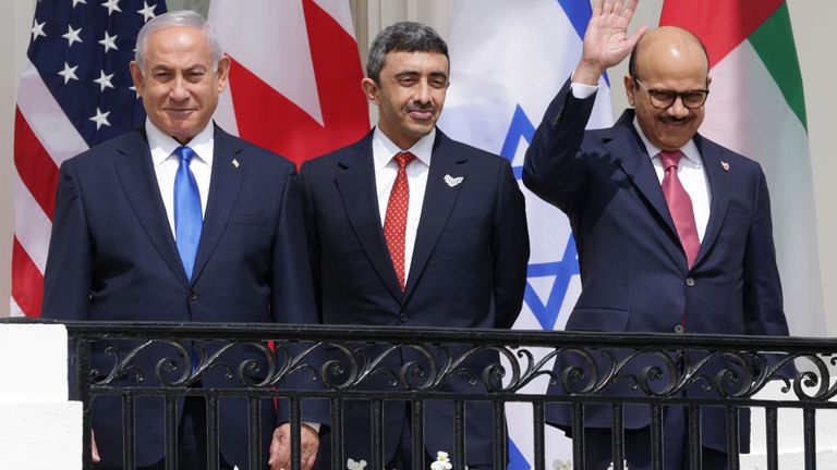 Les trois dirigeants avant la signature à la Maison Blanche