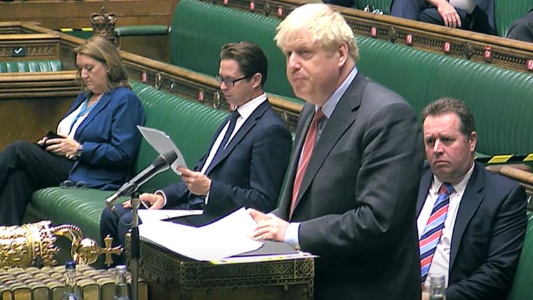 Le Premier ministre Boris Johnson fait une déclaration aux députés de la Chambre des communes sur la dernière situation avec la pandémie de coronavirus.
