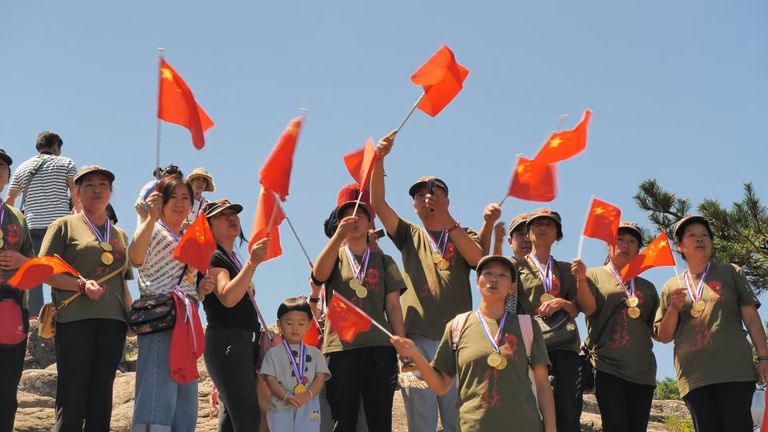 Le tourisme a été durement touché par COVID 19 mais la Chine a un avantage clé: 1,4 milliard de personnes n'ayant nulle part où aller.