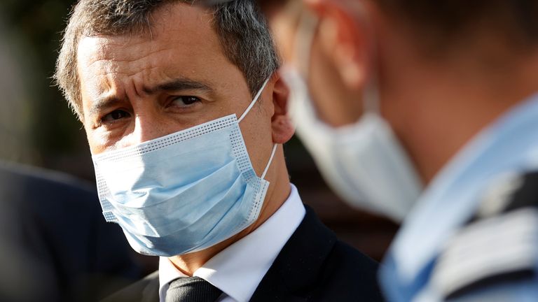 Le ministre français de l'Intérieur Gérald Darmanin a rencontré des éleveurs dont les chevaux ont été attaqués