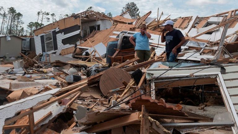 La maison mobile de ce couple à Lake Charles a été détruite par l'ouragan