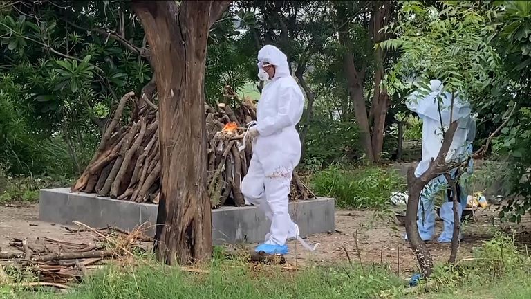 Un bûcher pour une femme décédée des suites d'un coronavirus