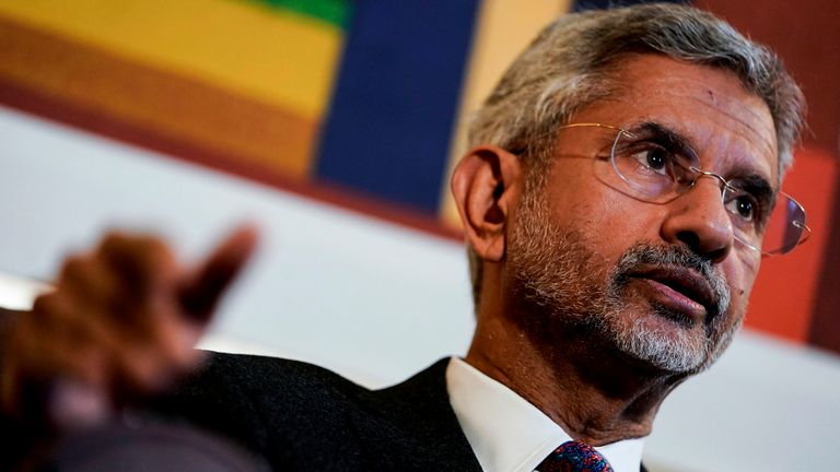 Le ministre indien des Affaires étrangères Subrahmanyam Jaishankar répond aux questions lors d'un entretien à Bruxelles le 17 février 2020 (Photo par Kenzo TRIBOUILLARD / AFP) (Photo par KENZO TRIBOUILLARD / AFP via Getty Images)