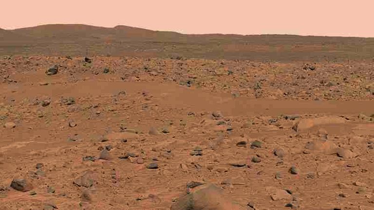 Il y a des milliards d'années, il y avait une abondance d'eau sur Mars