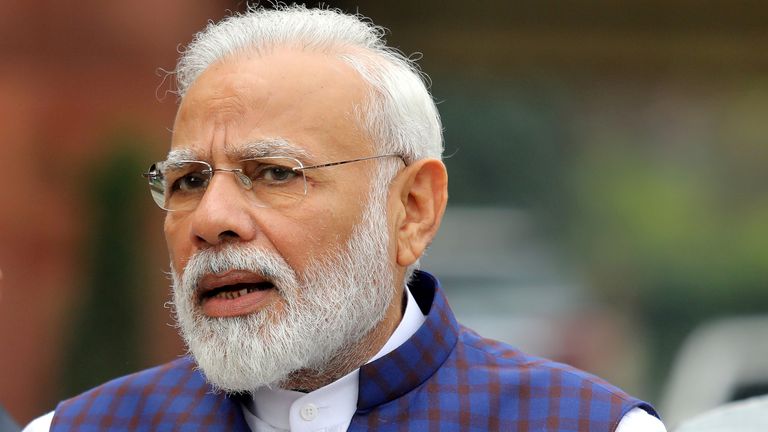 Le Premier ministre indien Narendra Modi s'adresse aux médias à New Delhi
